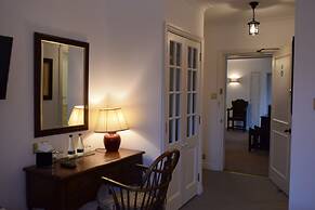 Noel Arms Hotel