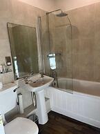 Noel Arms Hotel