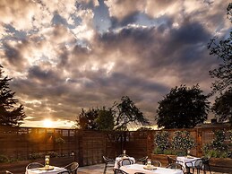 Mercure Oxford Hawkwell House Hotel