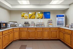 Comfort Inn & Suites Little Rock Airport