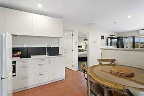 Baycrest Lodge