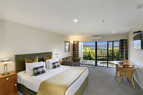 Baycrest Lodge