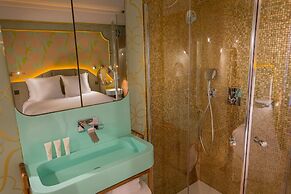 Idol Hotel