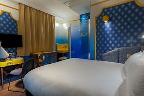 Idol Hotel