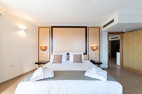 The Preluna Hotel