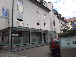 Central Hotel