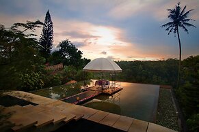Kupu Kupu Barong Villas & Tree Spa