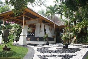 Kupu Kupu Barong Villas & Tree Spa