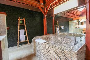 Kupu Kupu Barong Villas & Tree Spa