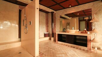 Kupu Kupu Barong Villas & Tree Spa