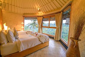 Kupu Kupu Barong Villas & Tree Spa