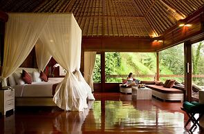 Kupu Kupu Barong Villas & Tree Spa