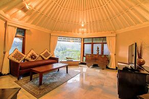Kupu Kupu Barong Villas & Tree Spa