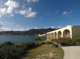 Hotel on the Cay