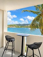 Hotel on the Cay