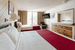 Hotel on the Cay