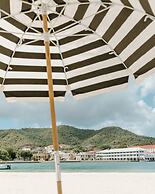 Hotel on the Cay