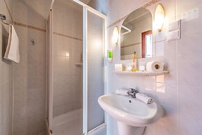 Korona Hotel Panzio