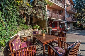 Korona Hotel Panzio