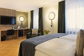 Atrium Hotel Amadeus