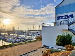 ibis Granville Port de plaisance