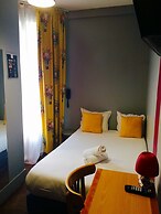 Arty Paris Porte de Versailles by River - Hostel