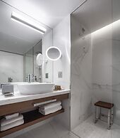 Makedonia Palace
