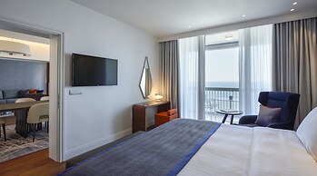 Makedonia Palace