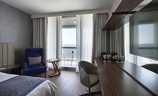Makedonia Palace