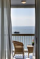 Makedonia Palace