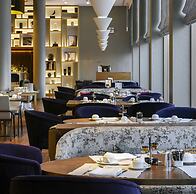 Makedonia Palace