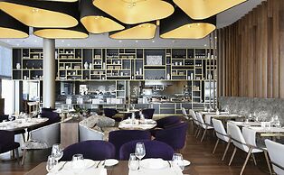 Makedonia Palace