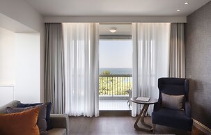 Makedonia Palace