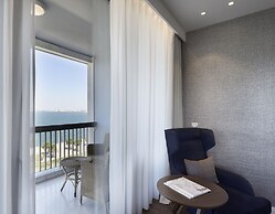 Makedonia Palace