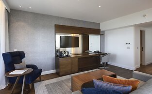 Makedonia Palace