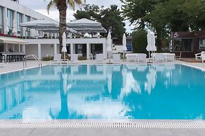 Makedonia Palace