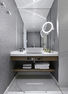 Makedonia Palace