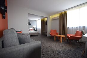 Kyriad Prestige - Bordeaux Aeroport