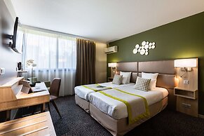 Kyriad Prestige - Bordeaux Aeroport