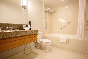 The Linden Suites