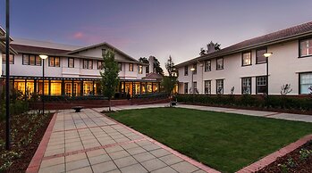 Hotel Kurrajong Canberra