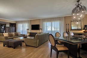 Divani Caravel