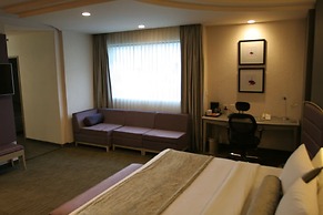 Crowne Plaza Toluca Lancaster by IHG