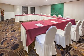 Crowne Plaza Toluca Lancaster by IHG