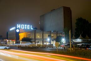 Hotel America