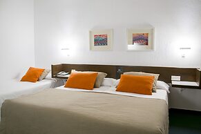 Hotel America