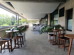Oca Puerta del Camino Hotel