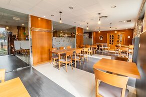 Hotel Alhama
