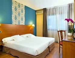 Ipanema Hotel by gaiarooms