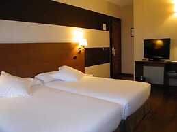Ipanema Hotel by gaiarooms